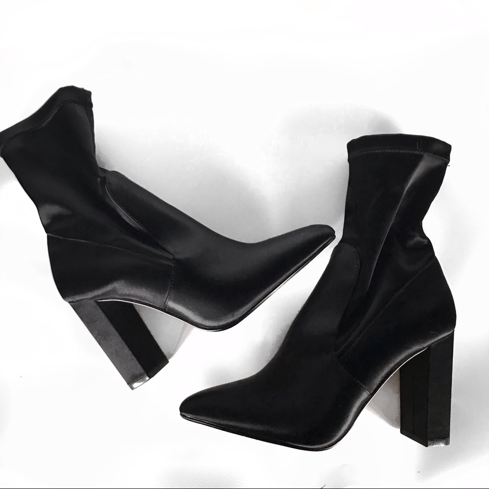 🔥Satin Stretch Boots NWOT